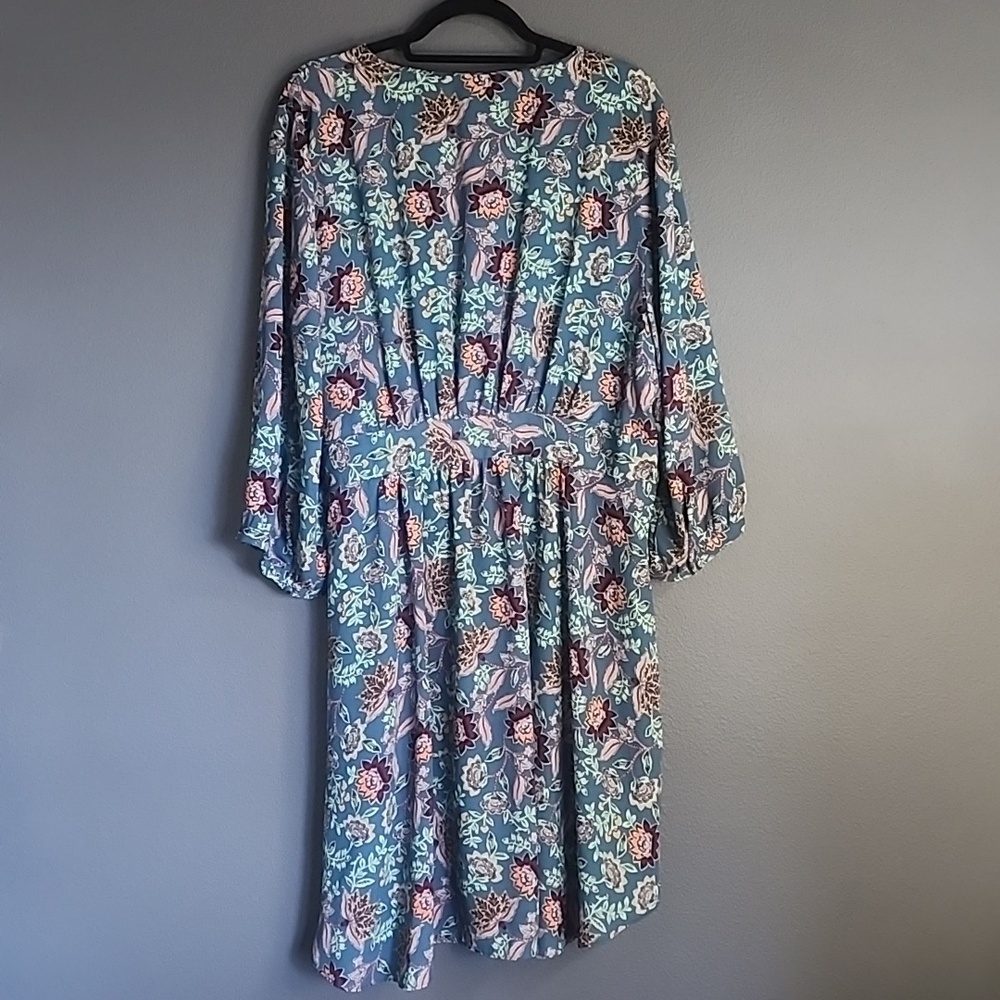 Torrid Tie Front High-Low - Picture 5 of 7